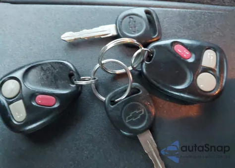 1999 Chevrolet Silverado 1500 Ls из США, поврежденный, VIN 2GCEC19V5X1203594